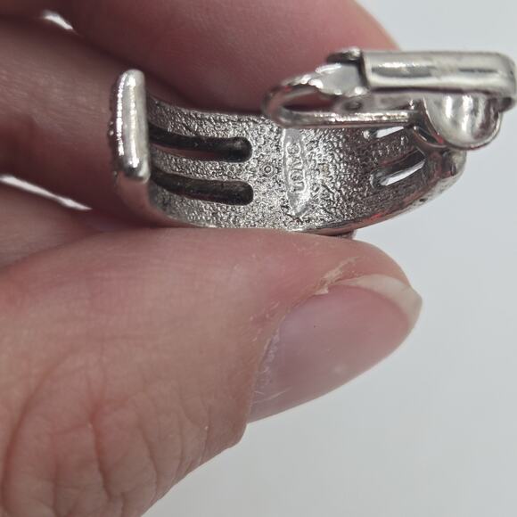 Vintage Avon Silver Tone Half Hoop Blue Jewel Faux Marcasite Clip On Earrings - Picture 4 of 5